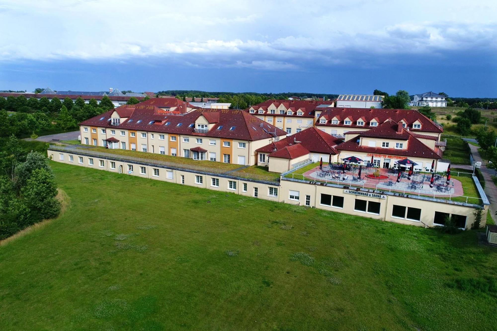 Hotel Reuterhof Reuterstadt Stavenhagen Eksteriør bilde