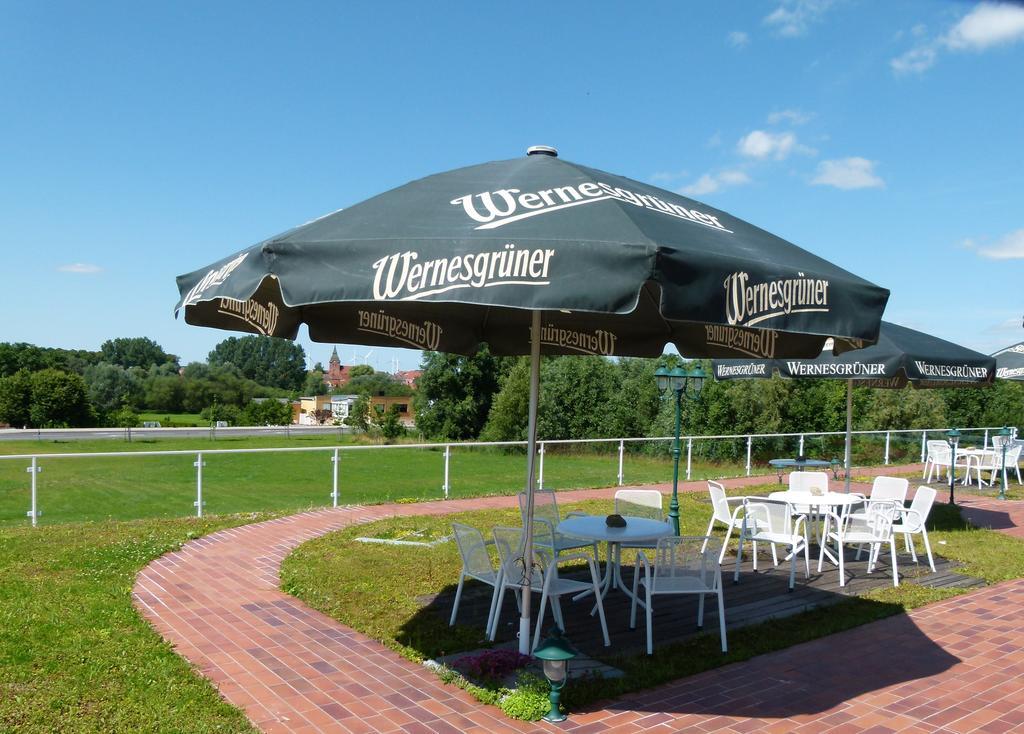 Hotel Reuterhof Reuterstadt Stavenhagen Eksteriør bilde