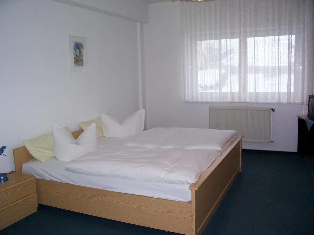 Hotel Reuterhof Reuterstadt Stavenhagen Eksteriør bilde