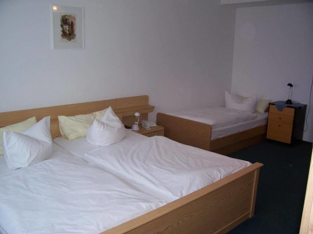 Hotel Reuterhof Reuterstadt Stavenhagen Eksteriør bilde